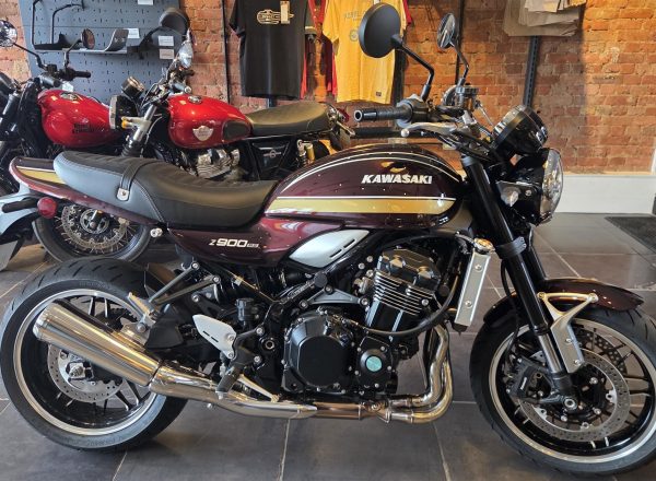 Kawasaki Z900RS