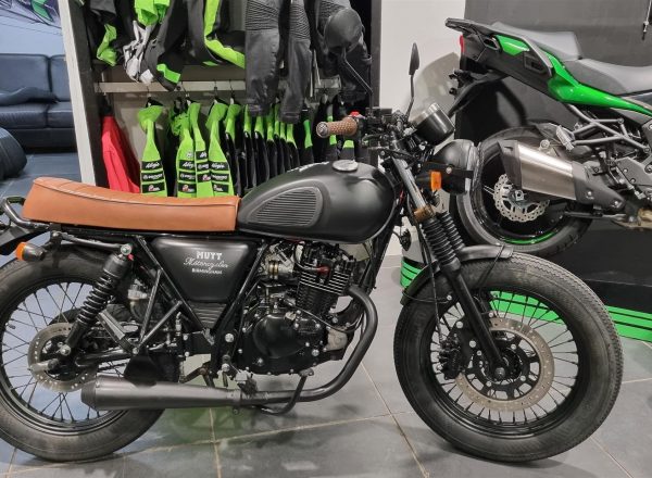 Mutt Mongrel 125