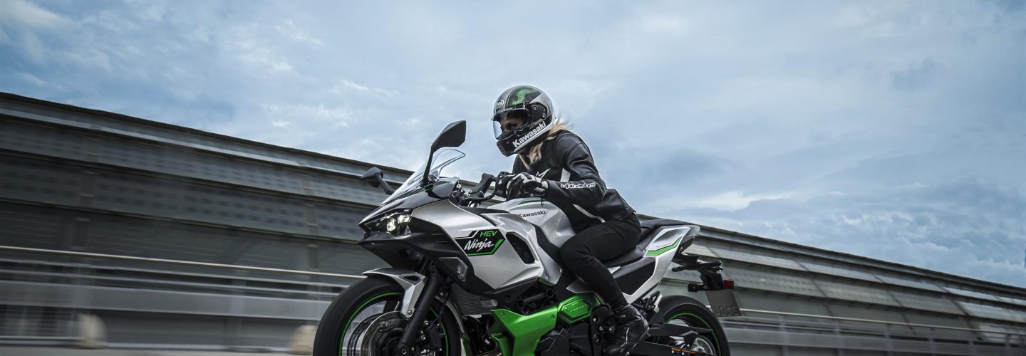 Kawasaki "Change the Game" with new strong hybrid Ninja 7 HEV