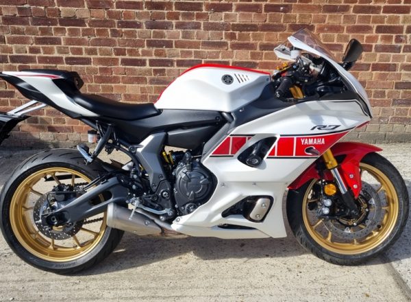 8355746x1024x576_FFFFFF_L_0