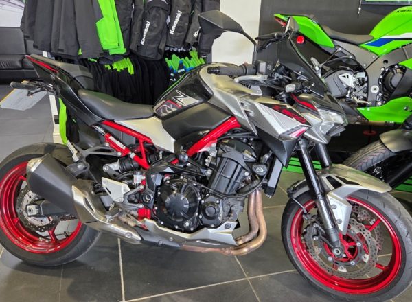 8843079x1024x577_FFFFFF_L_0