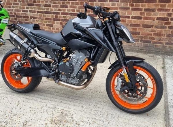 KTM DUKE 790