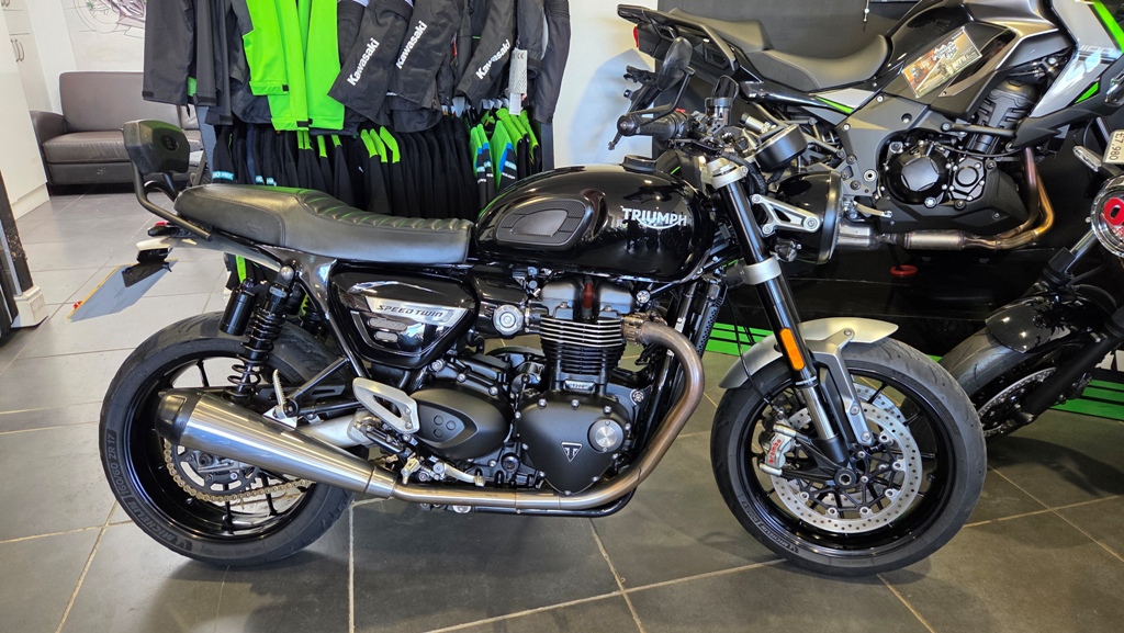 Triumph Speed Twin 1200